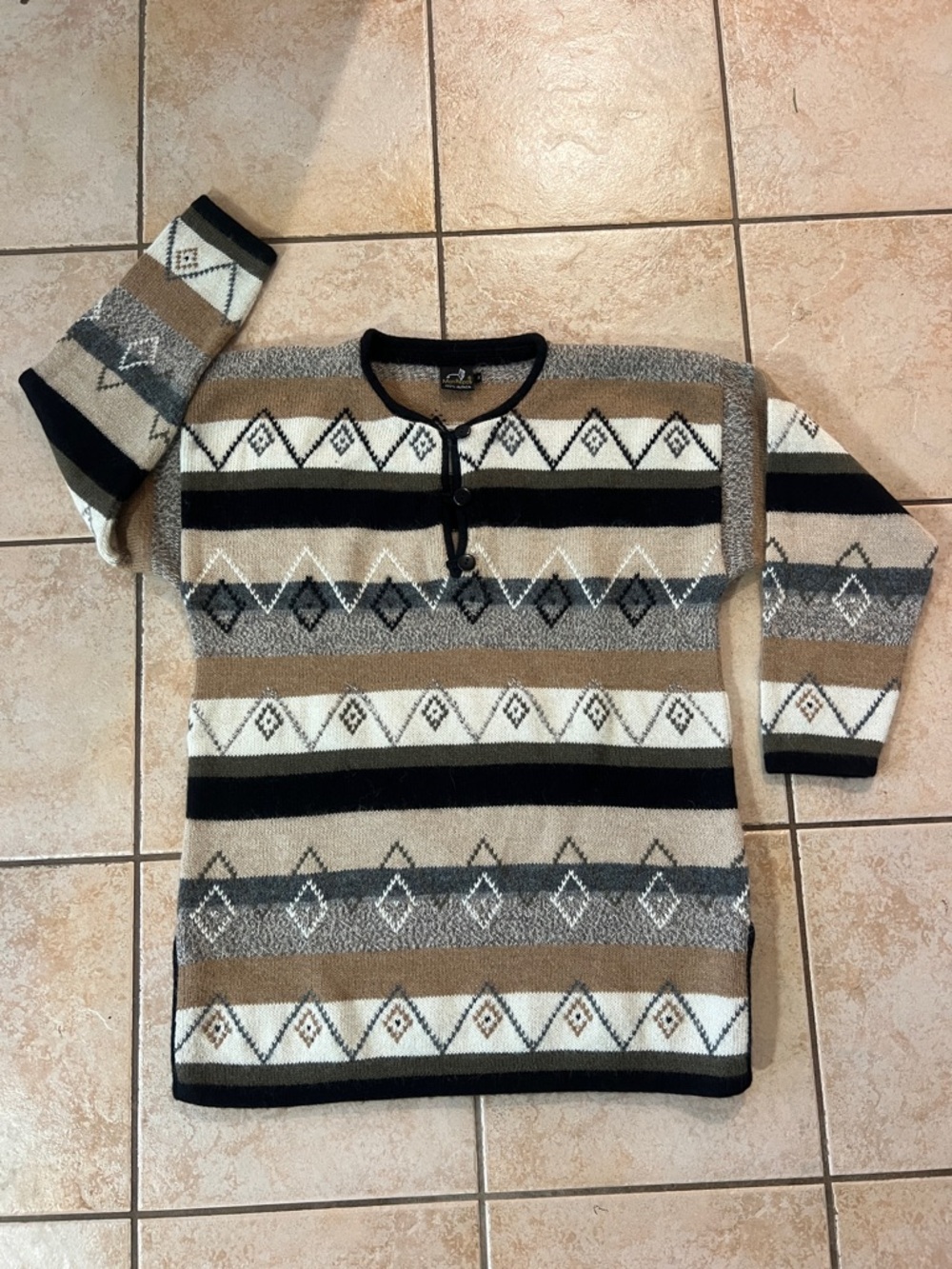 Mon Repos Peru 100% Alpaca Wool Multicolor Knit Sweater, Sz Medium